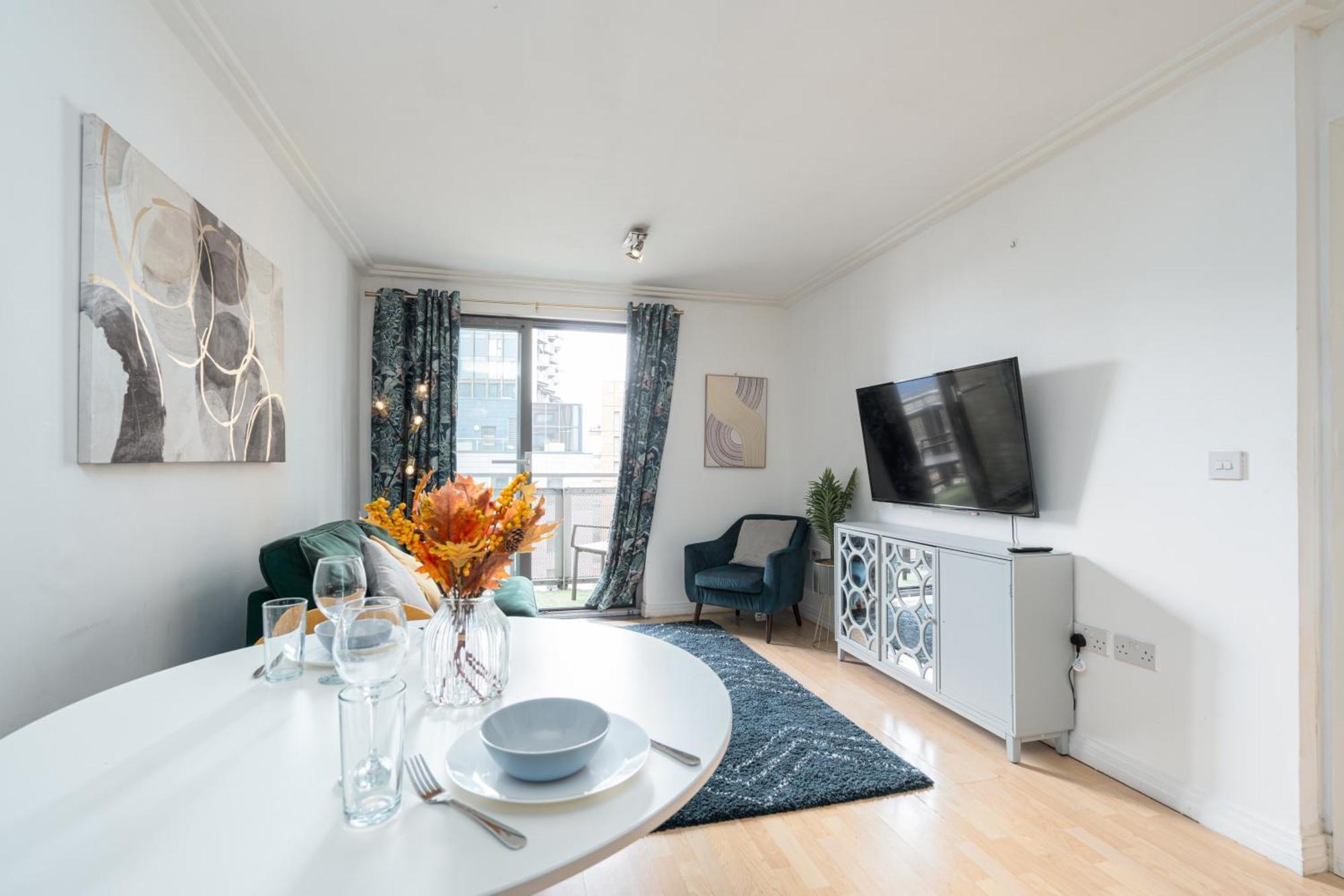 Appartamento Modern Two Bed Two Bath Opposite Tube Station Londra