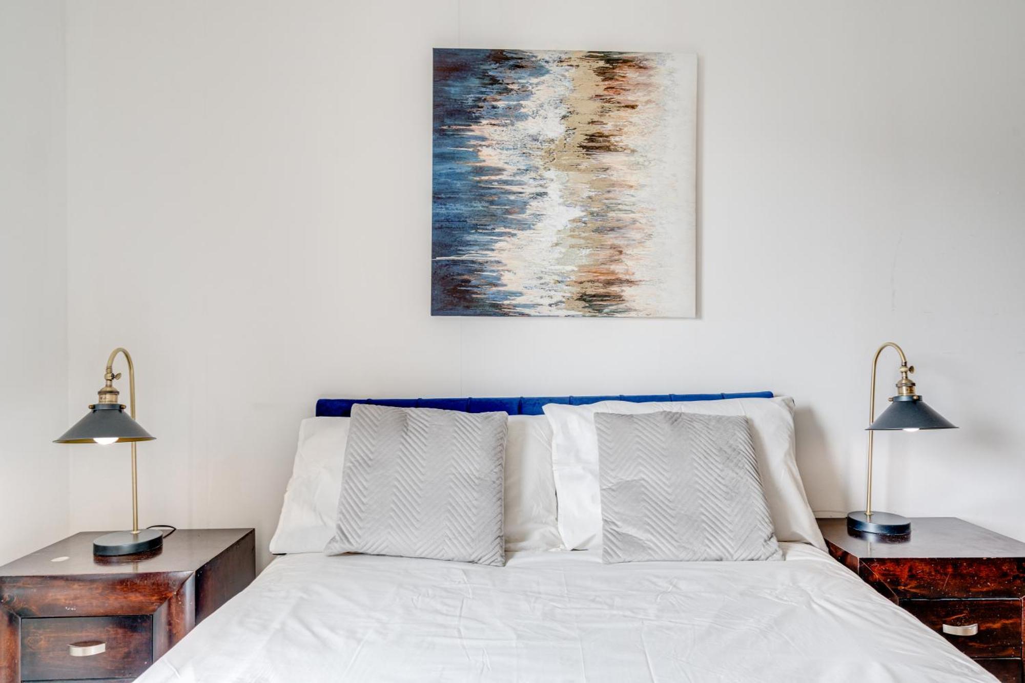 Appartamento Modern Two Bed Two Bath Opposite Tube Station Londra
